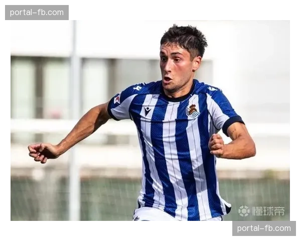 人物聚焦：加的斯20岁青训后卫纳瓦罗，如何成为本赛季西甲抢断王