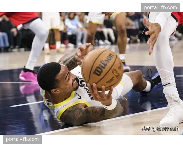 赛后通讯:爵士主场惜败快船,马尔卡宁高效37分,球队在最后三分钟进攻停滞 赛后通讯:爵士主场惜败快船,马尔卡宁高效37分,球队在最后三分钟进攻停滞