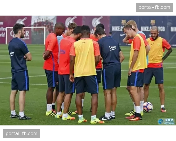 西甲“足球校园”项目走进墨西哥,当地儿童体验原版拉玛西亚训练课 西甲“足球校园”项目走进墨西哥,当地儿童体验原版拉玛西亚训练课