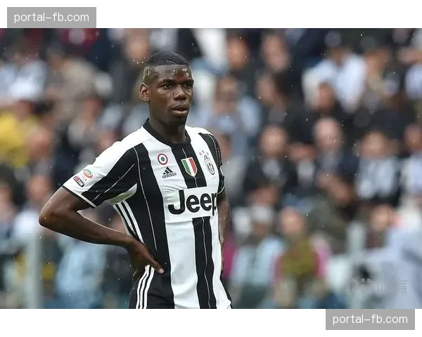 特写：尤文图斯老将博格巴在确定获得欧冠资格后，于更衣室独自庆祝